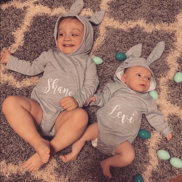 Personalized bunny baby bodysuit - Picture 3 of 3